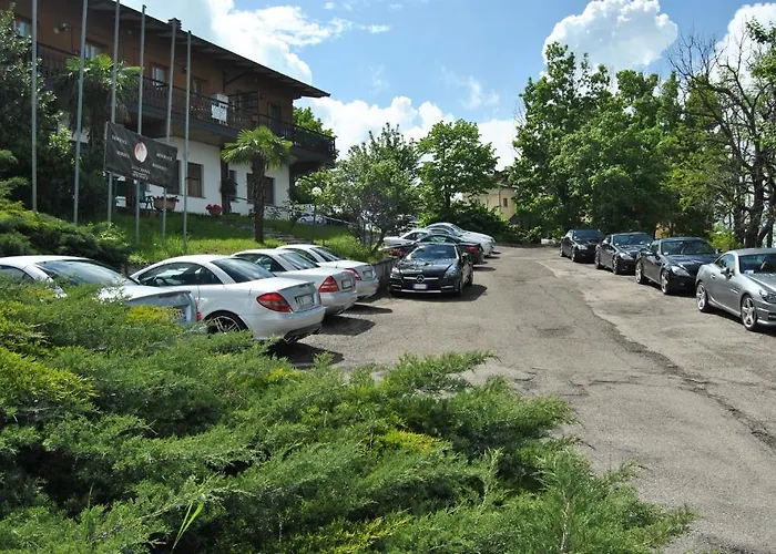 מלון La Locanna Serramazzoni